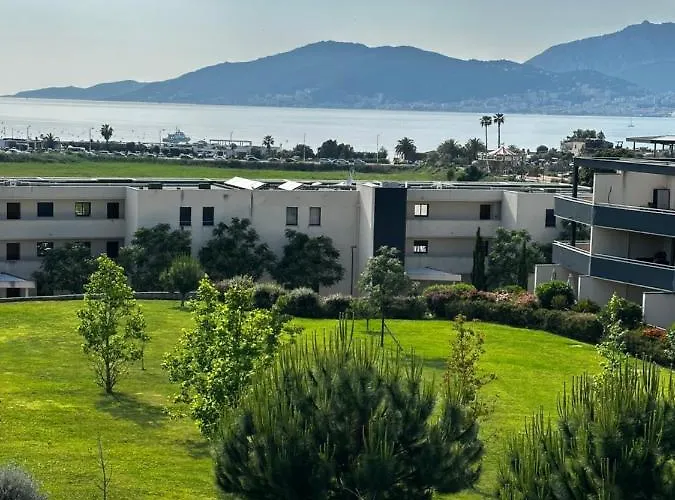 T2 Climatise A Porticcio, 100m De La Wifi Fibre Портисьо