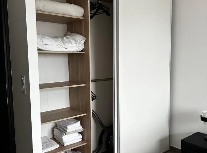 Apartment T2 Climatise A Porticcio, 100m De La Wifi Fibre Porticcio (Corsica)