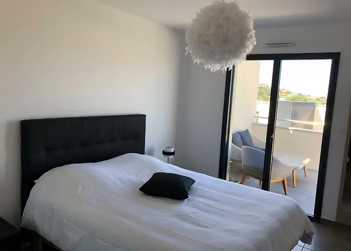 T2 Climatise A Porticcio, 100m De La Wifi Fibre * Porticcio (Corsica)